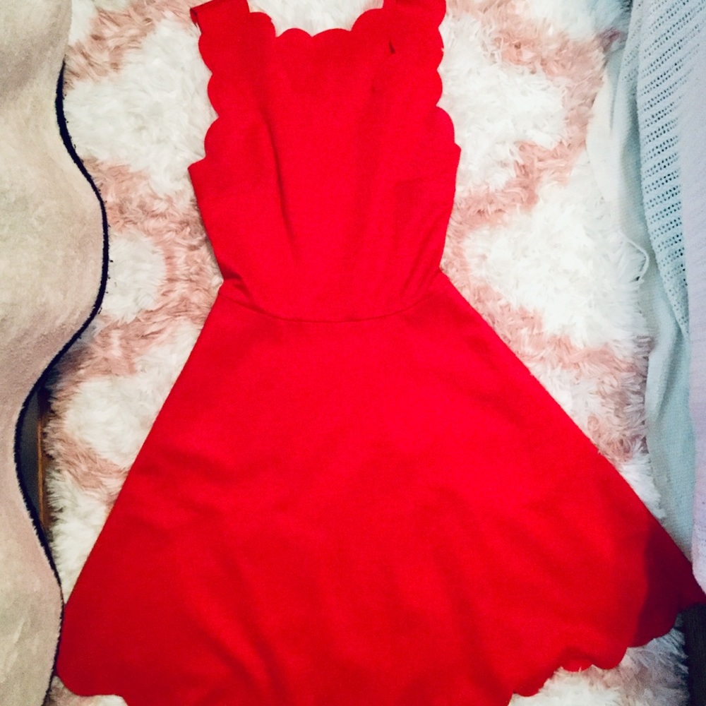 Red Dress - Picture 2 of 3